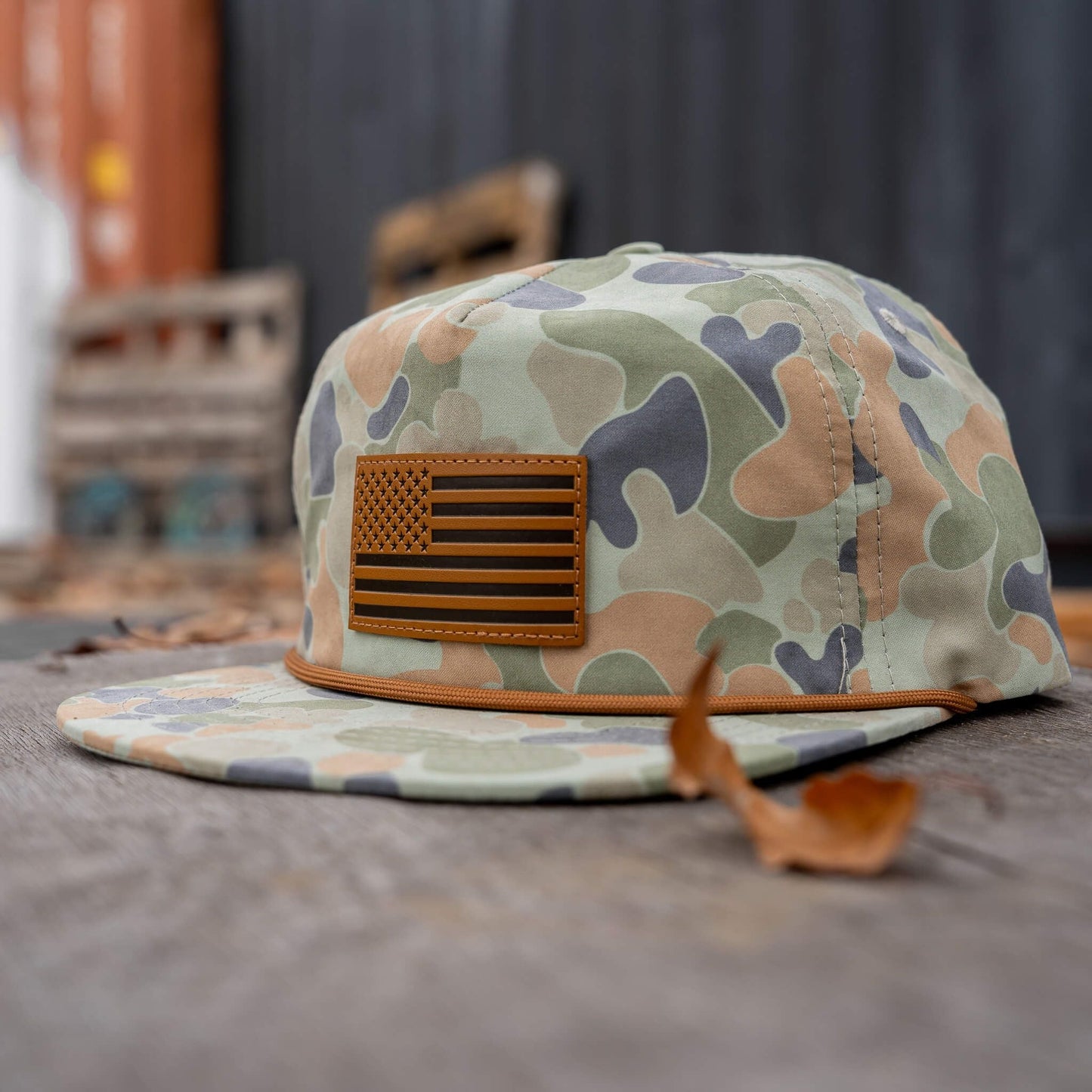 AMERICAN FLAG PATCH CRUSHABLE ROPE SNAPBACK | FROGSKIN DUCK CAMO HAT