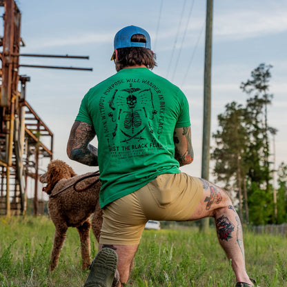 HOIST THE BLACK FLAG Skull & Bones Men's T-Shirt